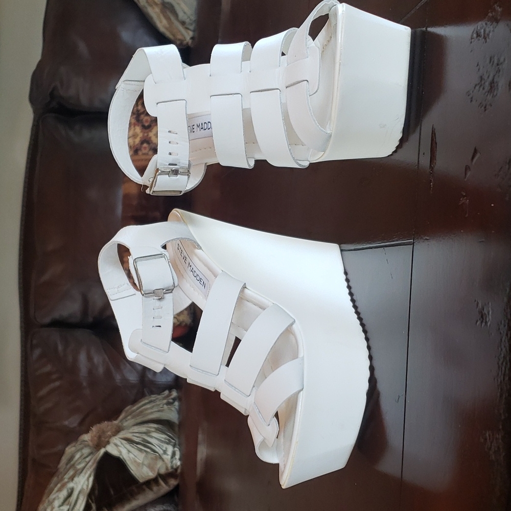 Steve Madden BESSA Platform White Sandal.